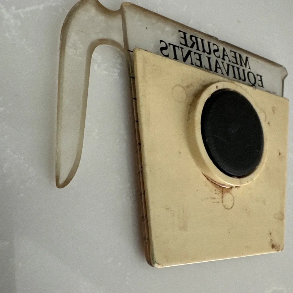 VTG Conimar  Corporation  Conversion Chart Refrigerator Magnet Measuring Cup